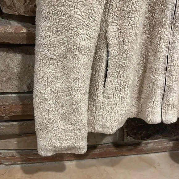 Pendleton Sherpa Teddy Flannel Trim Jacket - Picture 4 of 7